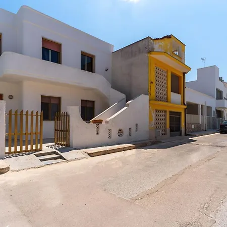 Apartment Casa Asia A 10 Metri Dal Mare *
