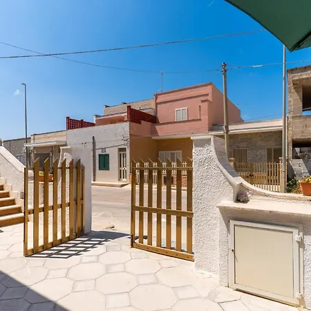 Casa Asia A 10 Metri Dal Mare Апартаменты *