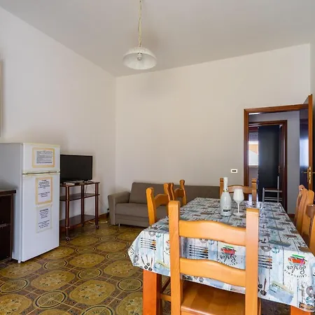 Casa Asia A 10 Metri Dal Mare